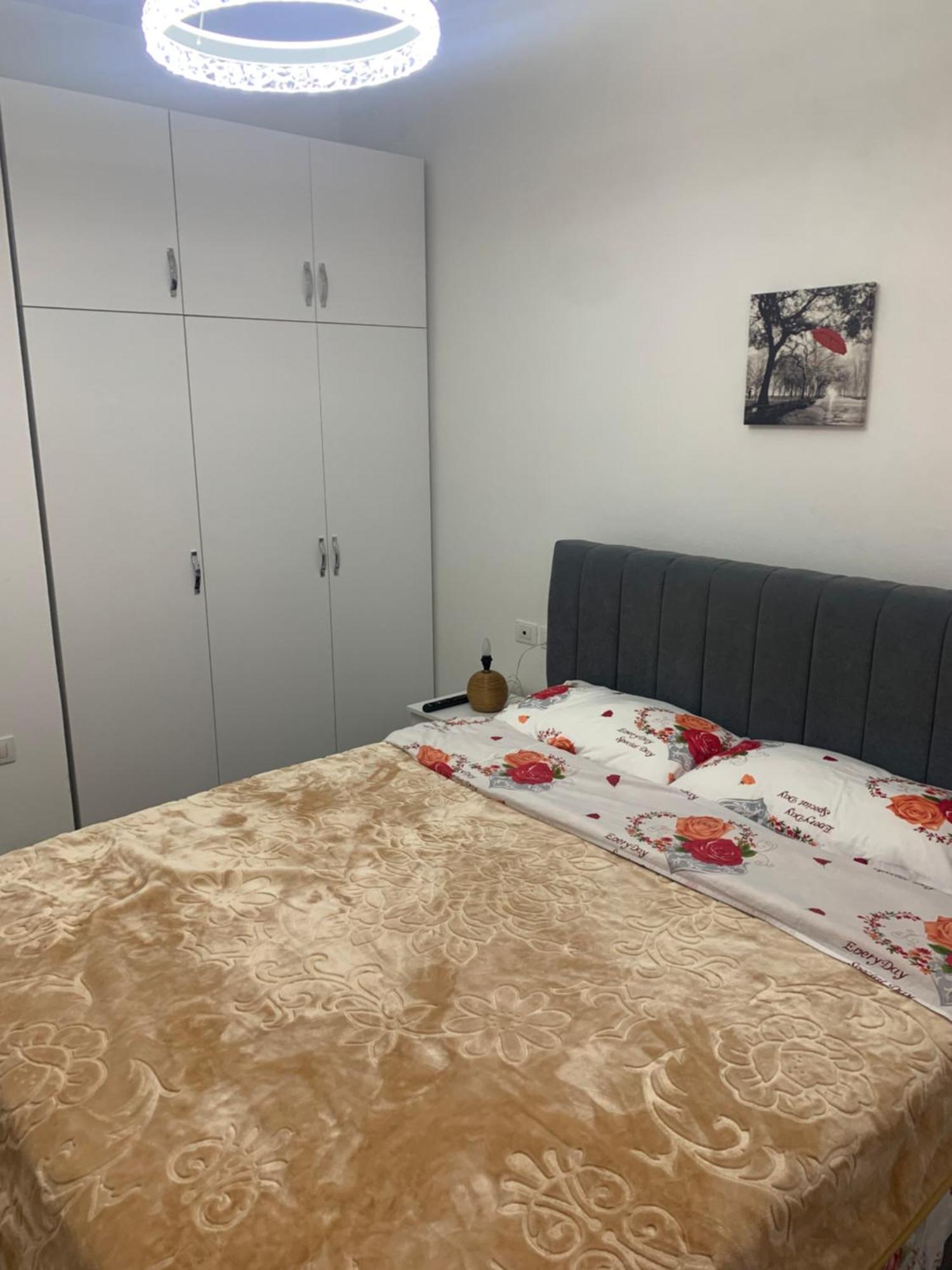 Adriatik Apartaments Sarandë Esterno foto