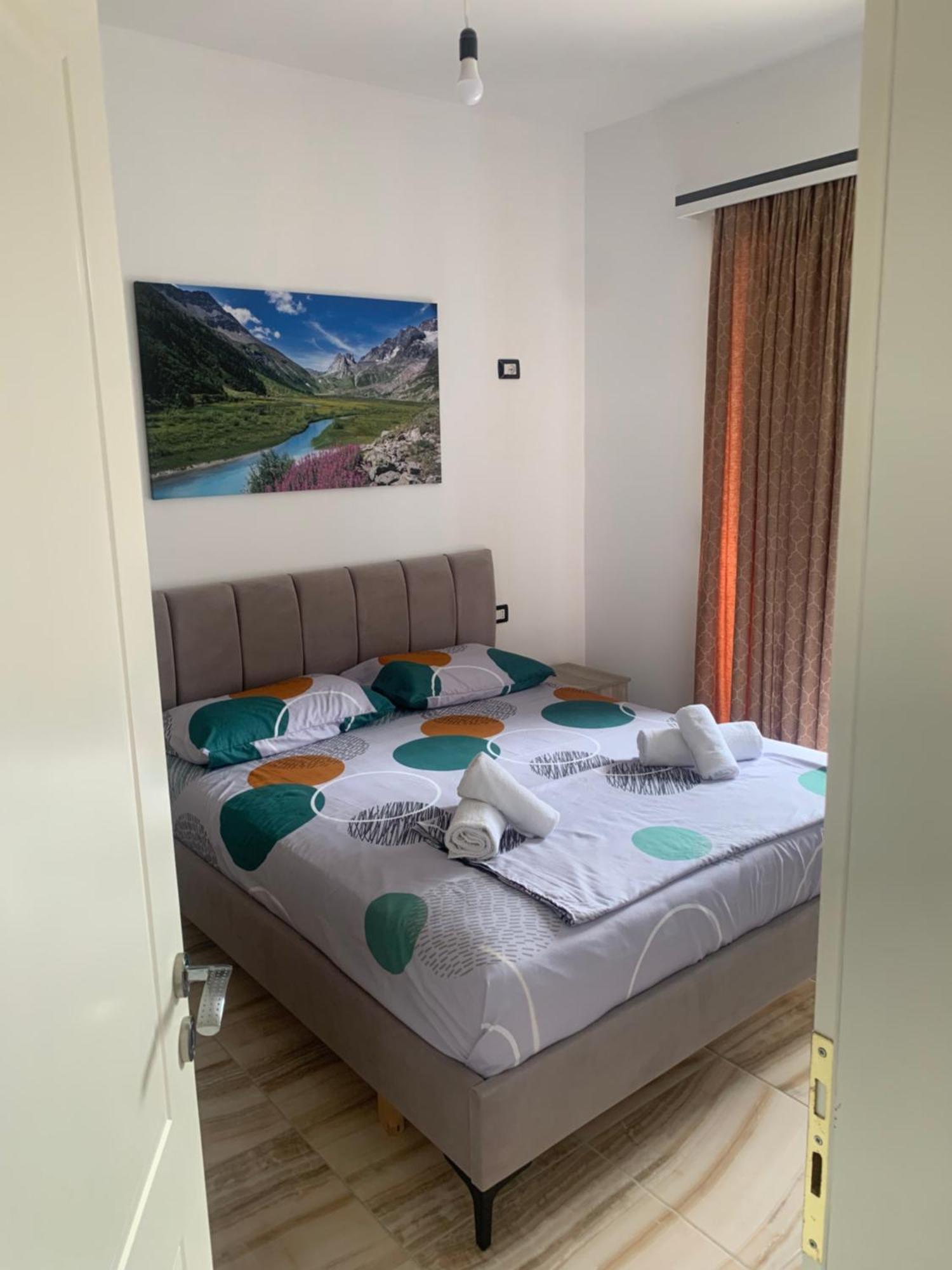 Adriatik Apartaments Sarandë Esterno foto